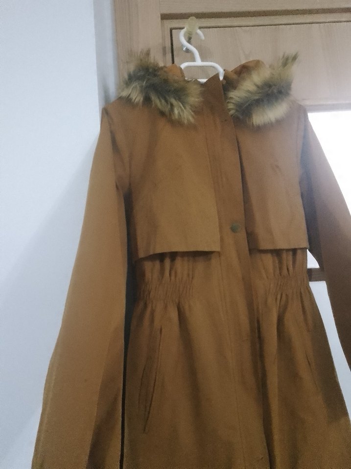 Kürklü Bej Uzun Kadın Kışlık Mont - Görsel 2