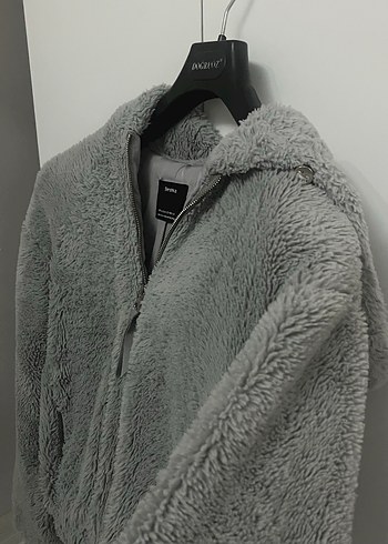 Diğer BERSHKA Gri Peluş Kadın Mont