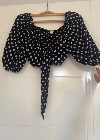 Puantiye Desenli Mini Bluz, Kısa Kollu, Bağlamalı