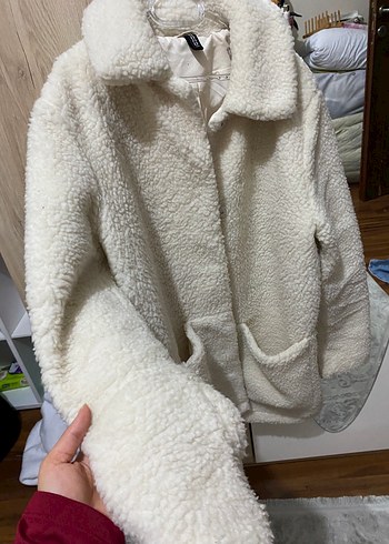Peluş Detaylı beyaz Midi Kadın Ceket