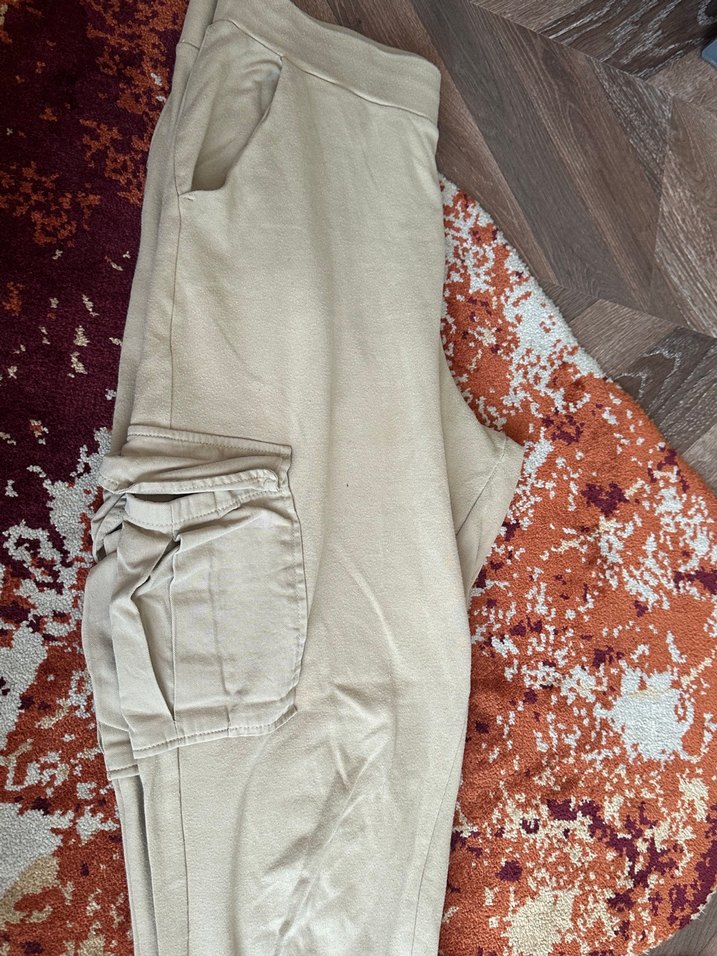 Bej Kemerli Kadın Bol Kesim Pantolon - Görsel 2