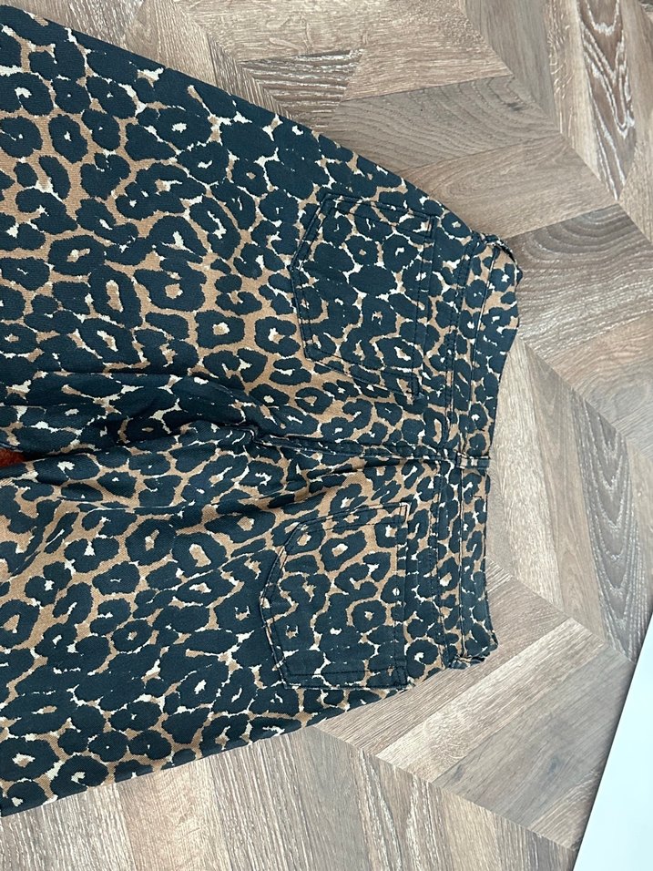 Kahverengi Leopar Desenli Kadın Salaş Kumaş Pantolon - Görsel 4