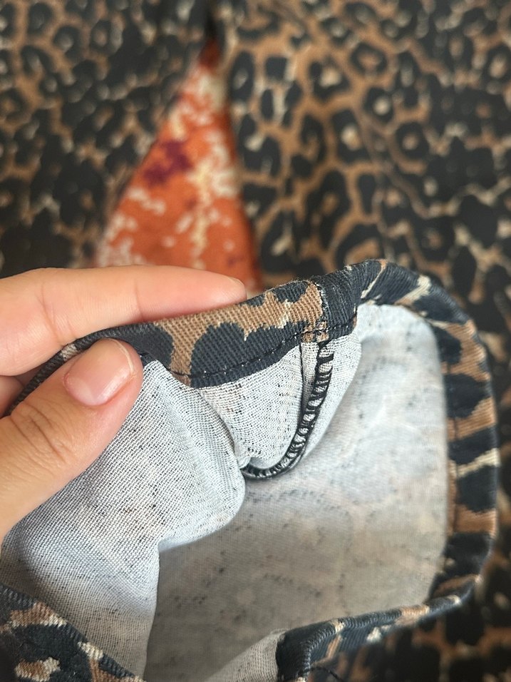 Kahverengi Leopar Desenli Kadın Salaş Kumaş Pantolon - Görsel 5