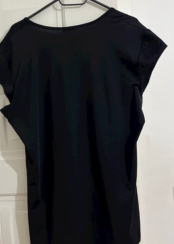 Siyah V Yaka Kısa Kollu Rahat Tişört - Görsel 2