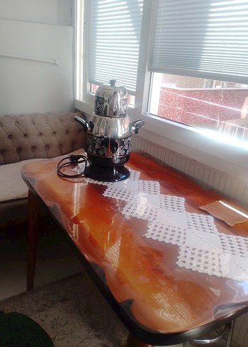 Parlak siyah çaydanlık seti