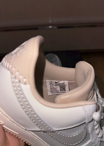 38,5 Beden beyaz Renk Nike air force 1 prm