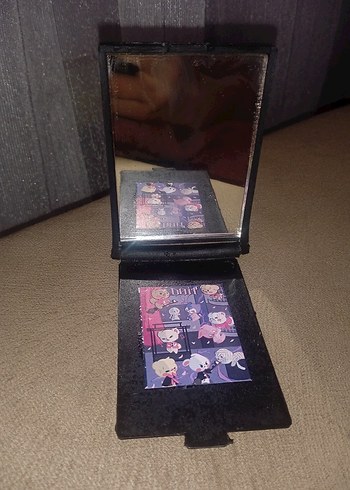 Siyah K-Pop Temalı cep aynası - Görsel 3