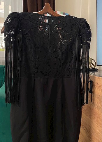 Püsküllü V Yaka Siyah Gotik Uzun Elbise
