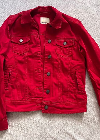 Kırmızı Düğmeli Kadın Denim Ceket