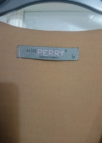 Püsküllü Bej Süet Kolsuz Kadın Yelek - Görsel 4