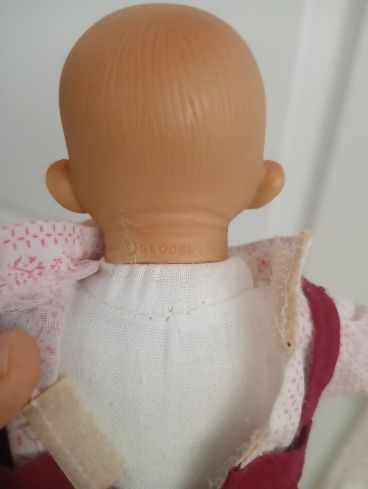 Gloobe  antika oyuncakPembe tulumlu pastel renk bebek oyuncak - Görsel 5