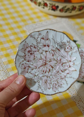 Çiçek Desenli vintage çay tabağı - Görsel 2