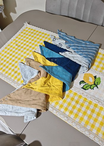 Nakışlı Çok Renkli Bebek Önlüğü - Görsel 3