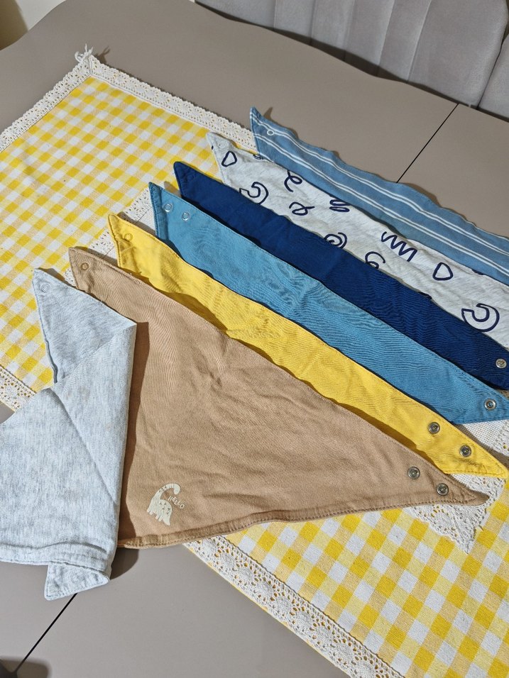 Nakışlı Çok Renkli Bebek Önlüğü - Görsel 2