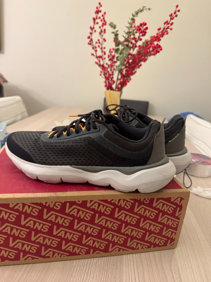 Decatlhon spor yürüyüş ayakkabısı - Görsel 4