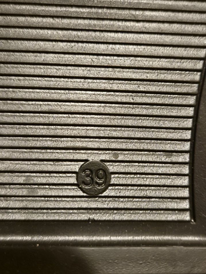 Siyah Deri Düz Tabanlı Diz Boyu Kadın Çizme - Görsel 3