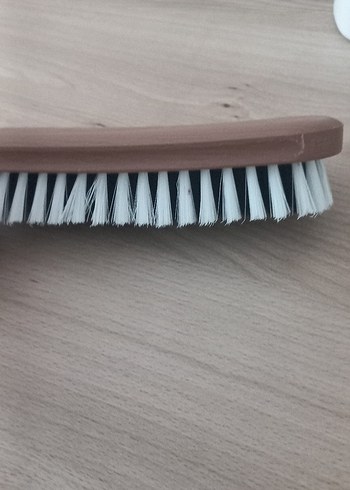 Bej Gri Elbise Fırçası - Görsel 2