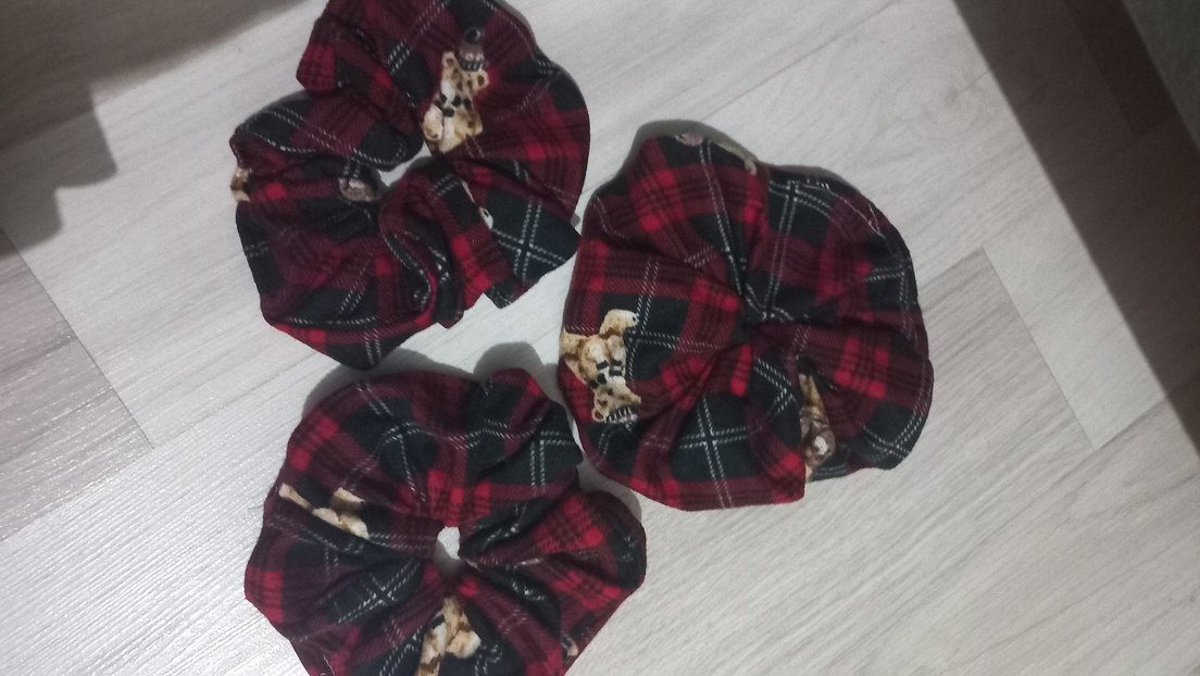 Bordo Ekoseli Kadife Lastikli Toka - Görsel 2