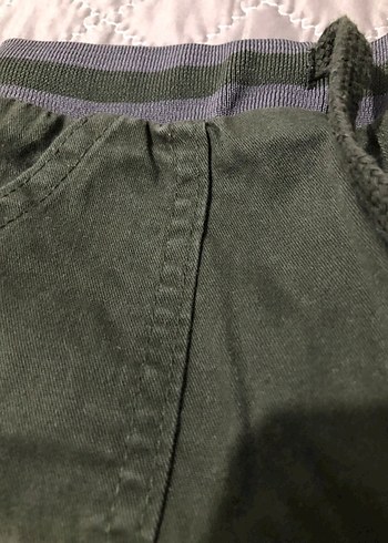 Erkek Çocuk Haki Renk Pamuklu Kemerli Pantolon - Görsel 2