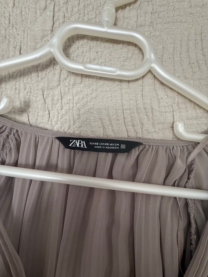 Vizyon Pileli V Yaka Uzun Kollu Kısa Bluz - Görsel 3