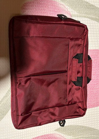 Bordo Fermuarlı Kadın Laptop Çantası
