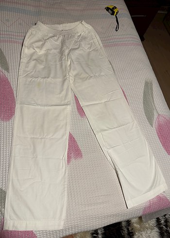 Beyaz Pamuklu Rahat Kesim Kadın Pantolon