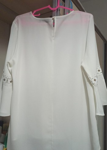 Düğmeli Beyaz Nakışlı Bohem Kadın Bluz - Görsel 2