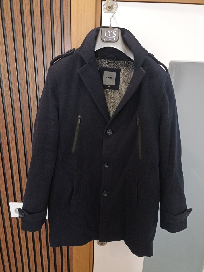 Siyah Düğmeli Erkek Midi Kaban - Görsel 2