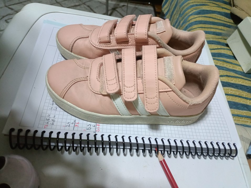 Adidas Pembe Cırt Cırtlı Spor Ayakkabı 31 numara - Görsel 4