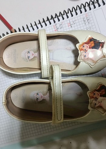 Kız Çocuk Beyaz Baskılı Babet Ayakkabı
Frozen 29 numara ayakkabı - Görsel 3