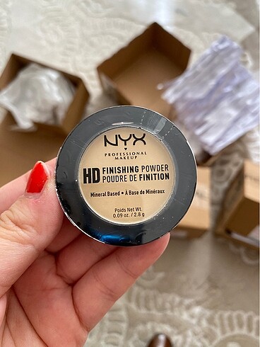 Nyx pudra