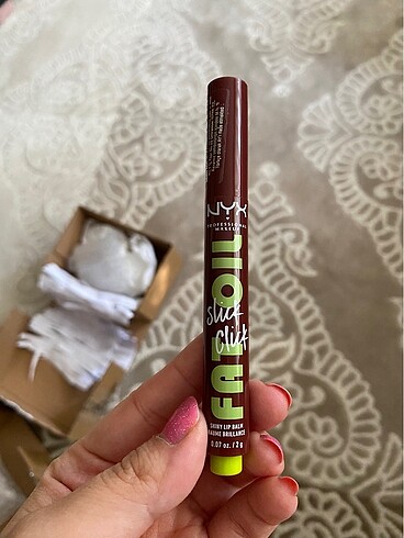 Nyx slick click 11