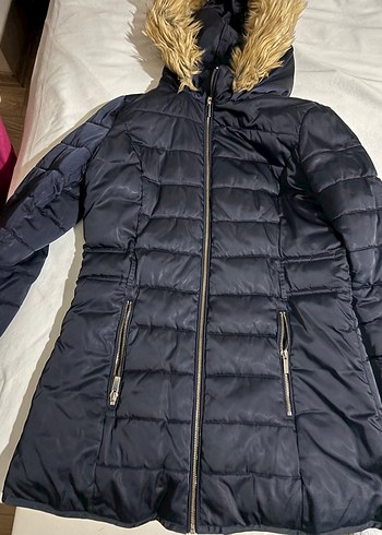 Kürklü Kapüşonlu Siyah Kadın Kışlık Mont - Görsel 3