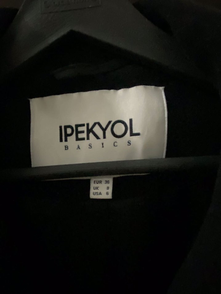 İpekyol Siyah Fermuarlı Kaban — görsel 4/8