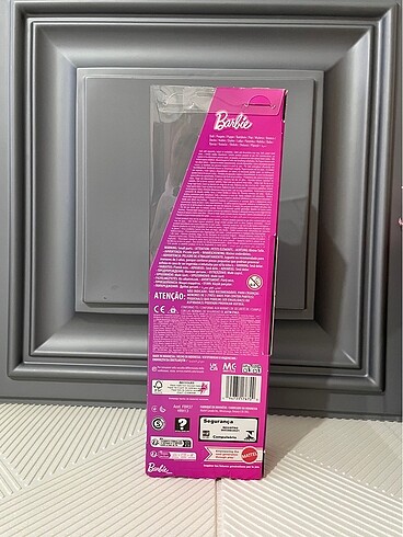 Beden Renk Barbie fashionistas bebek