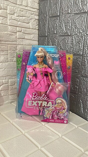 Barbie Barbie extra fancy pembe deri elbiseli