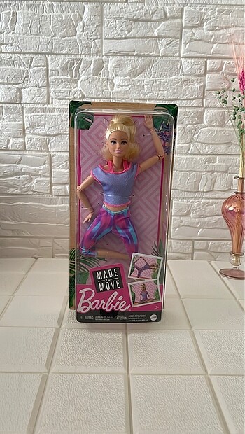 Barbie sonsuz hareket bebegi