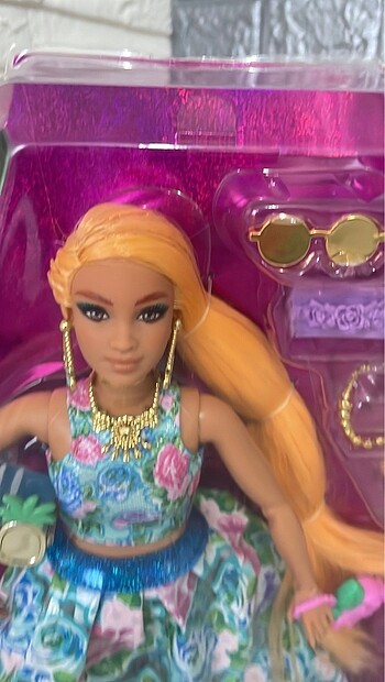 Beden Barbie extra fancy cicekli elbisei