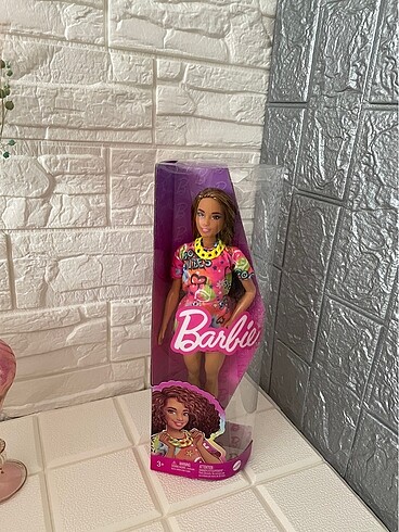 Barbie fashionistas
