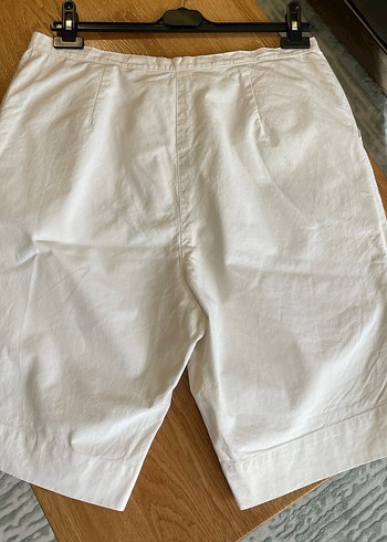 Beyaz %100 pamuk Kadın Bermuda Şort - Görsel 6