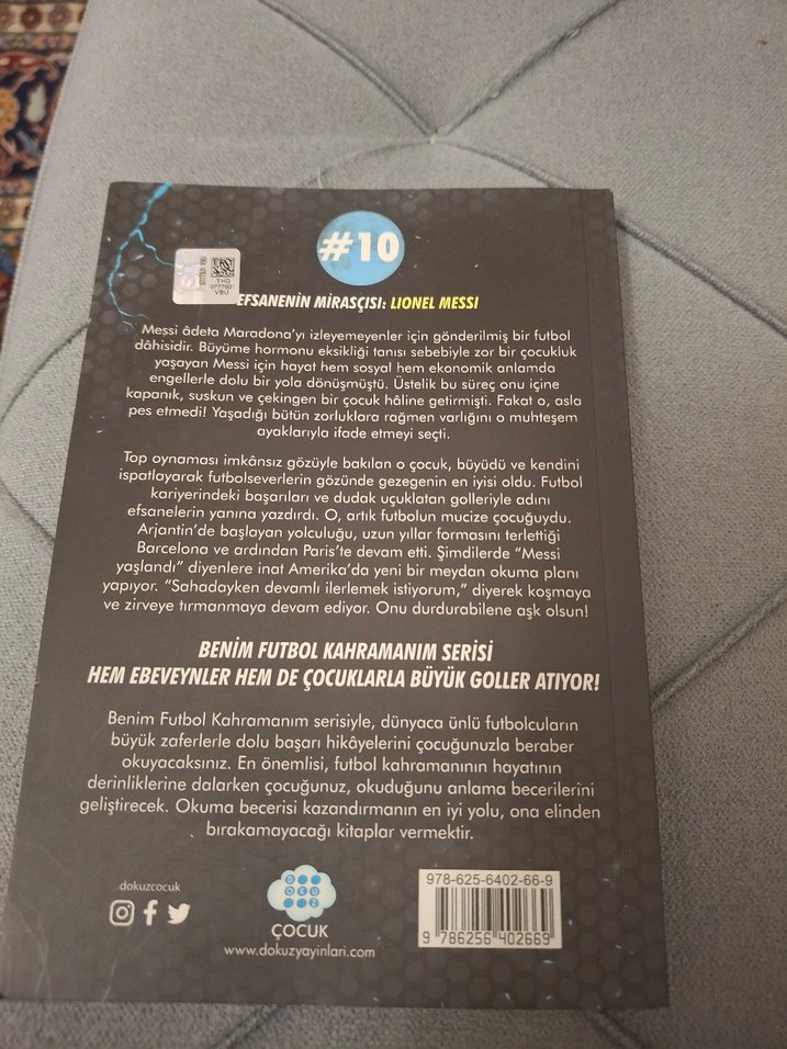 Benim Futbol Kahramanım Messi Kitabı - Görsel 2