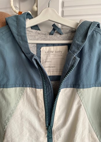 Erkek Çocuk Mavi Gri Fermuarlı Yağmurluk - Görsel 2