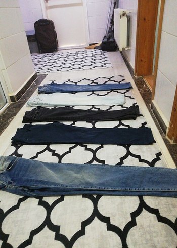 Kadın Gri Kemerli Bağlama Desenli Kot Pantolon - Görsel 2