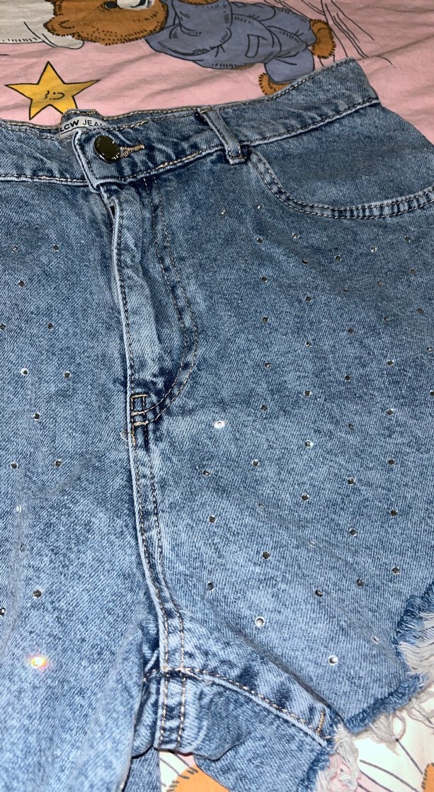 Pul İşlemeli Mavi Kot Şort - Görsel 2