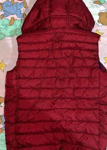 Kapüşonlu Kırmızı Erkek Çocuk Yelek - Görsel 3