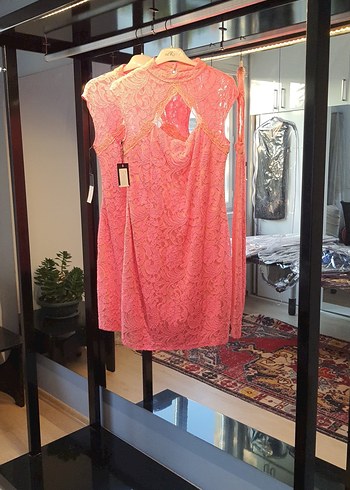 Pembe Dantel Yüksek Yakalı Midi Elbise - Görsel 4