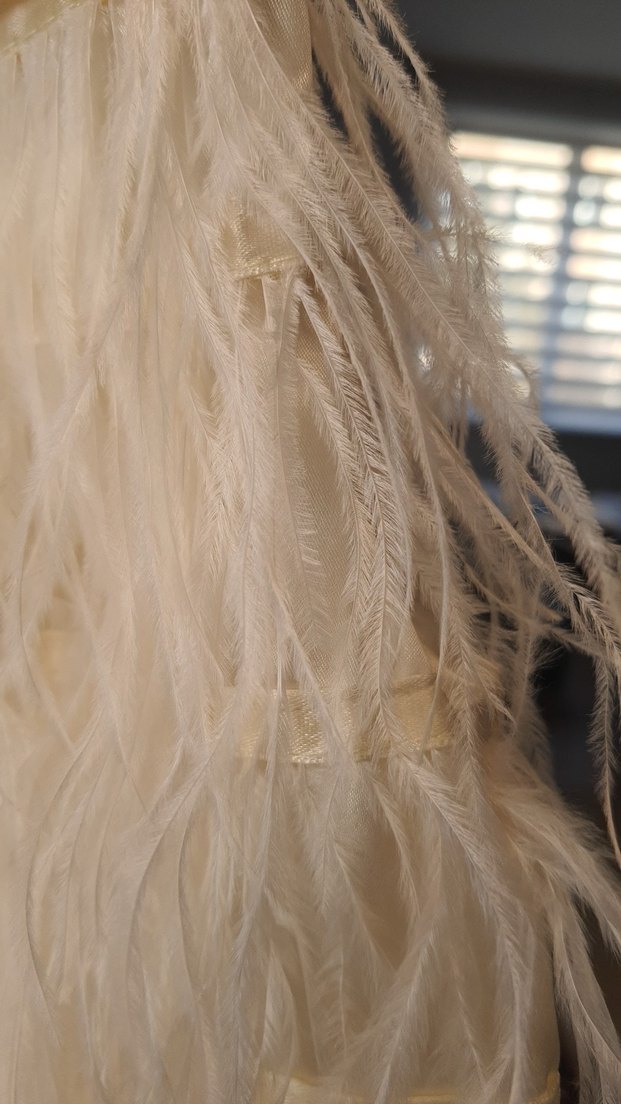 Straplez Mini Abiye Deve Tüyü Detaylı - Görsel 5