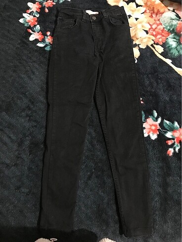 Siyah dar paça pantolon