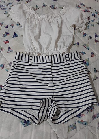 Kadın şort ve tişört ikisi bi arada - Görsel 4