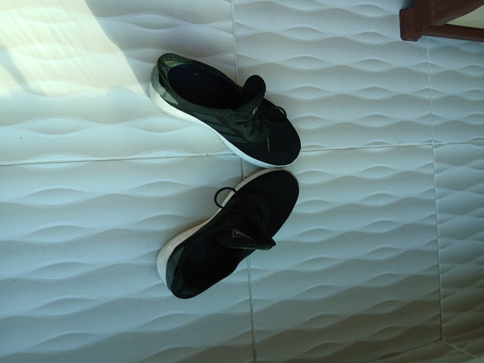 Adidas siyah kadın   Spor Ayakkabı - Görsel 4